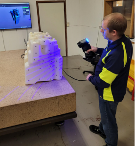 3D scanning of a blow molded part with HandySCAN 3D