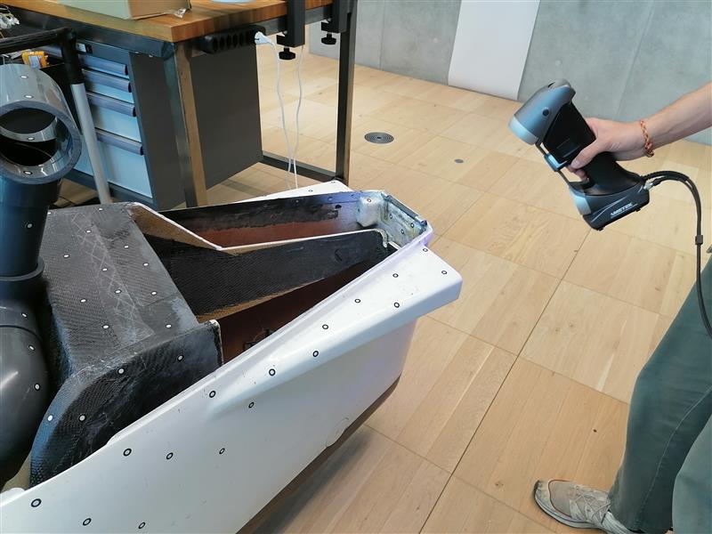 Mitarbeitende von Bühler haben im Projekt „Solar Energy Racers“ bereits mehrere Solarfahrzeug entwickelt und gebaut. Das Team nimmt regelmäßig an internationalen Langstrecken-Solarrennen teil. Auch hier ist der HandySCAN 3D im Einsatz – um zum Beispiel im Rahmen einer rekonstruktiven Bestandsaufnahme die exakten dimensionalen Maße eines Fahrzeug-Chassis zu erheben.